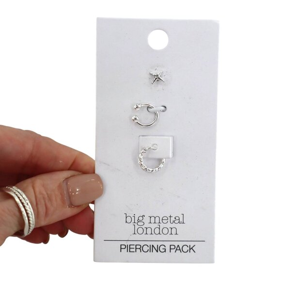 Big Metal London Piercing Earrings Unisex OS Silver Streetwear Punk Edgy Alt NWT - Picture 1 of 4
